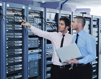 IT Vulnerability and penetrating testers analyzing network IT Vulnerability and penetrating testers analyzing network
